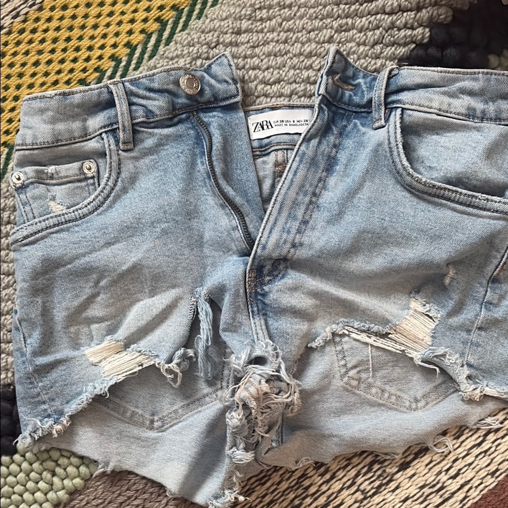 Zara Blue Jean Shorts Distressed Cut-Off Style